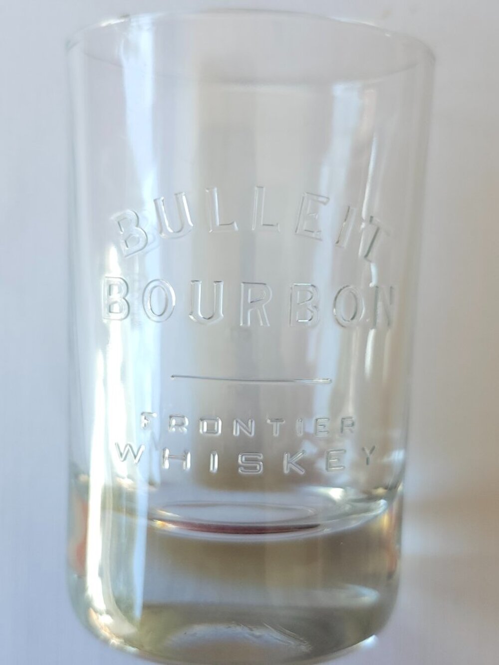 BULLEIT BOURBON FRONTIER WHISKY  GLASS Glass Measuring Cup 2cl 4cl